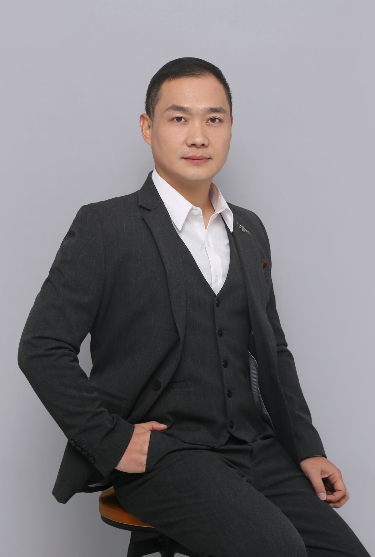 吴坤 Ken Wu